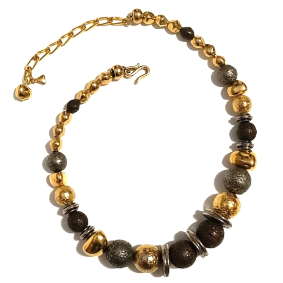 LIZ CLAIBORNE VINTAGE GRADUATED GOLD-TONE BEADED HOOK CLASP 15-19" NECKLACE - Picture 2 of 10